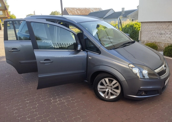 Opel Zafira cena 12999 przebieg: 215500, rok produkcji 2006 z Bodzentyn małe 172
